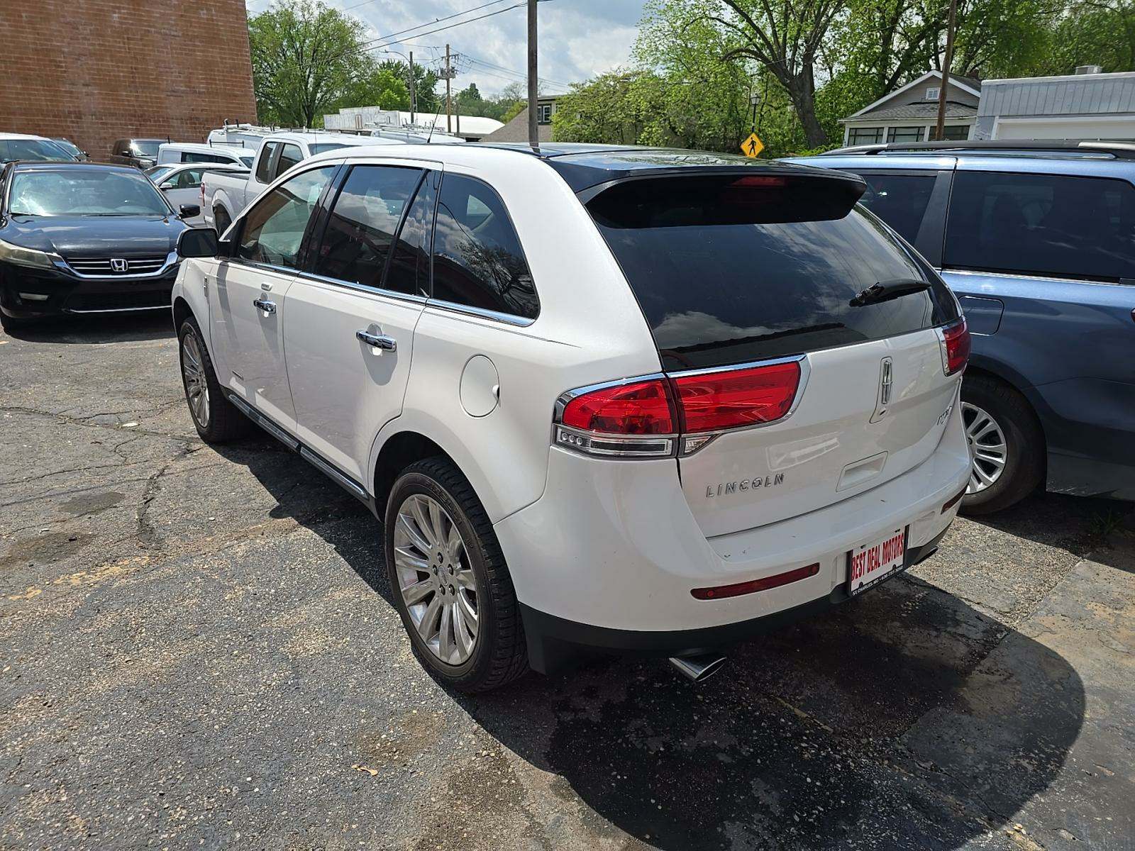 2012 Lincoln MKX Base FWD