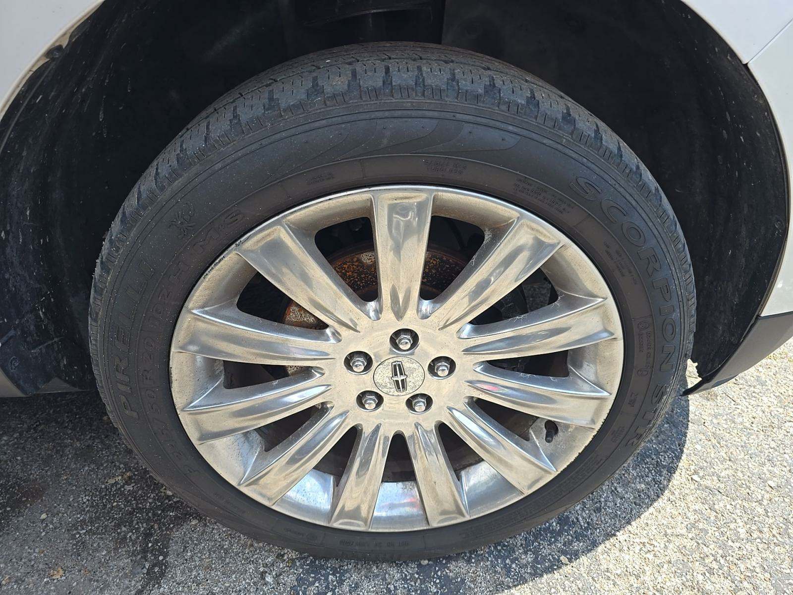 2012 Lincoln MKX Base FWD