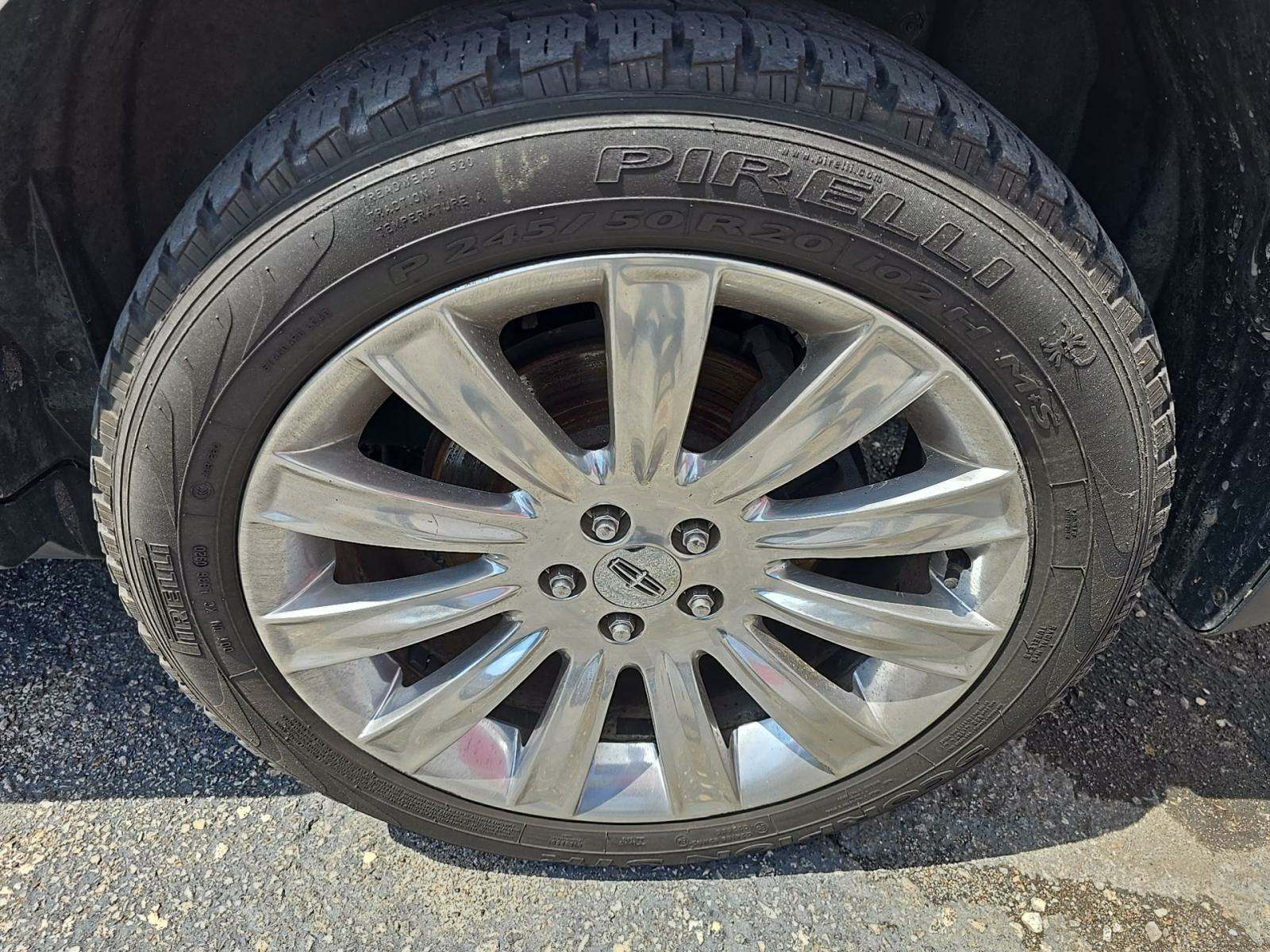 2012 Lincoln MKX Base FWD