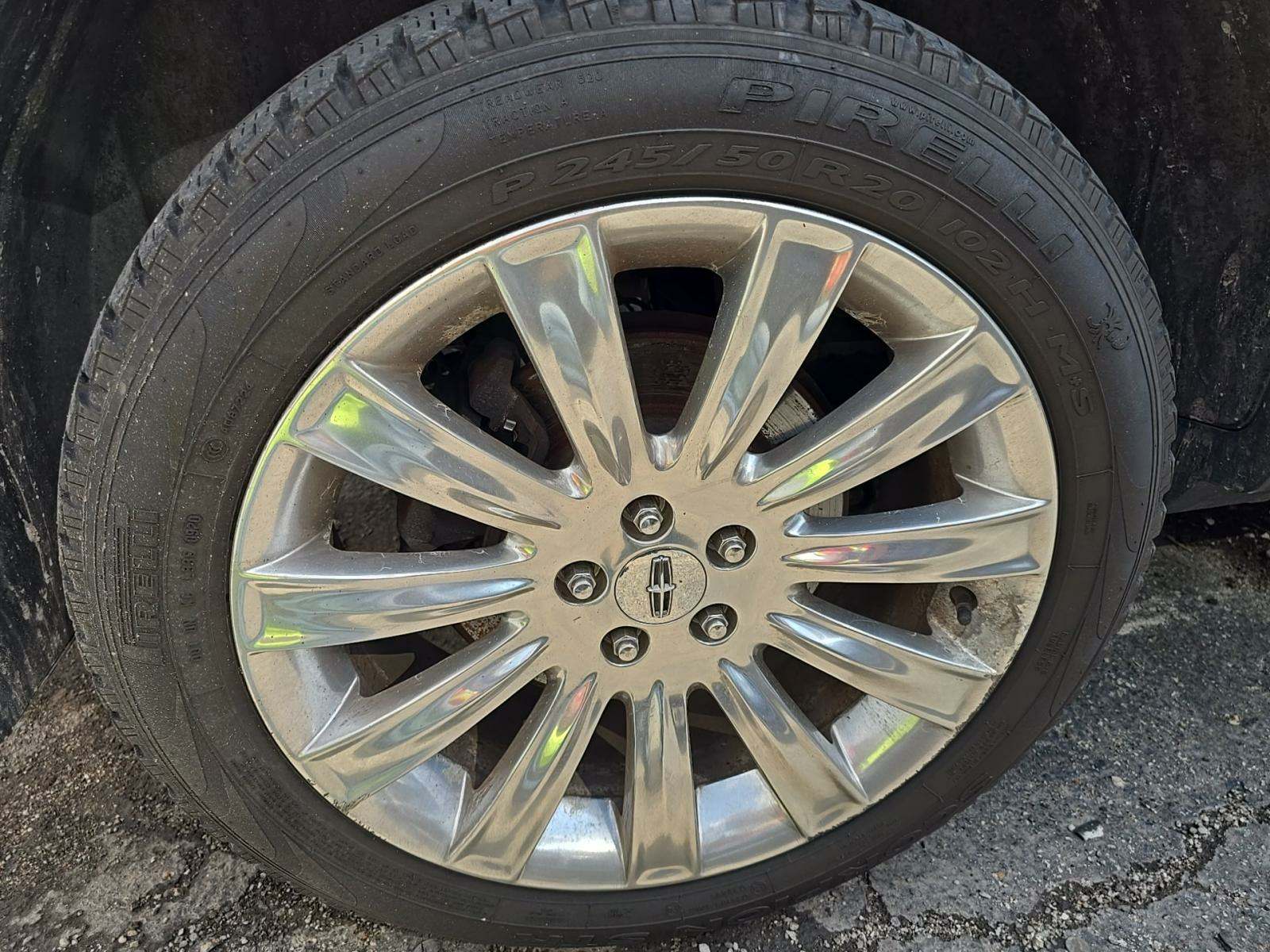 2012 Lincoln MKX Base FWD