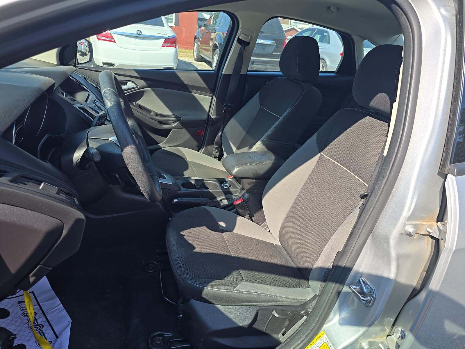 2014 Ford Focus SE FWD