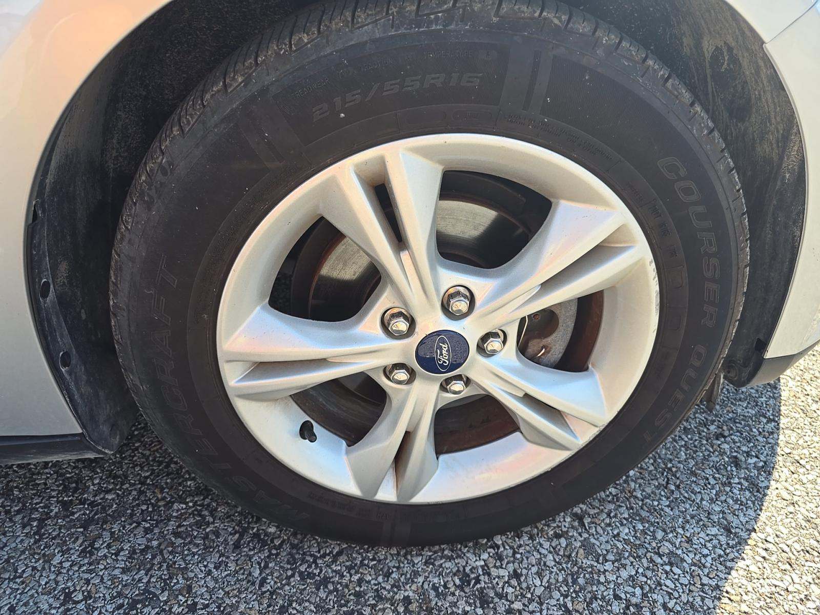 2014 Ford Focus SE FWD