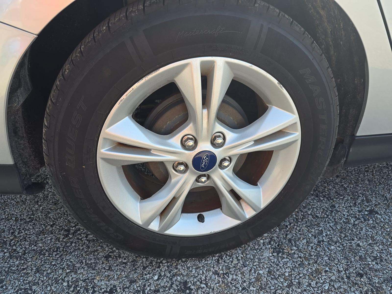 2014 Ford Focus SE FWD