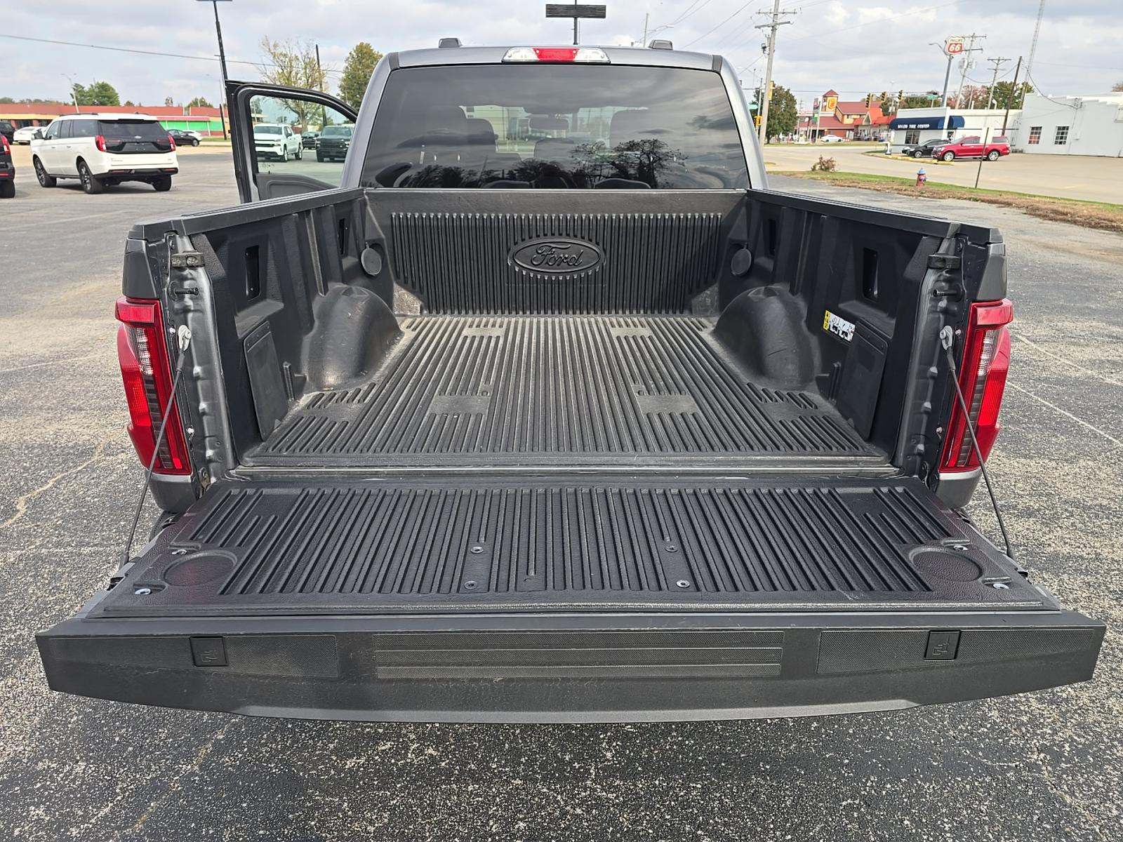 2024 Ford F-150 XLT AWD