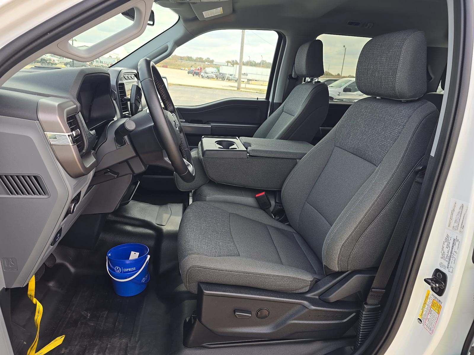 2024 Ford F-150 XLT AWD