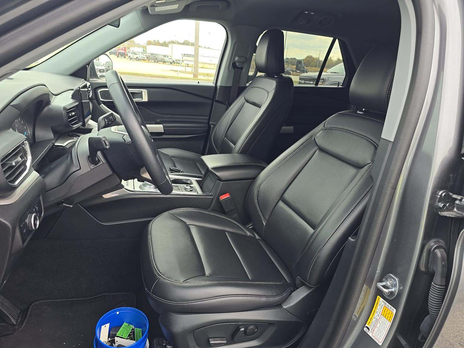 2024 Ford Explorer XLT AWD