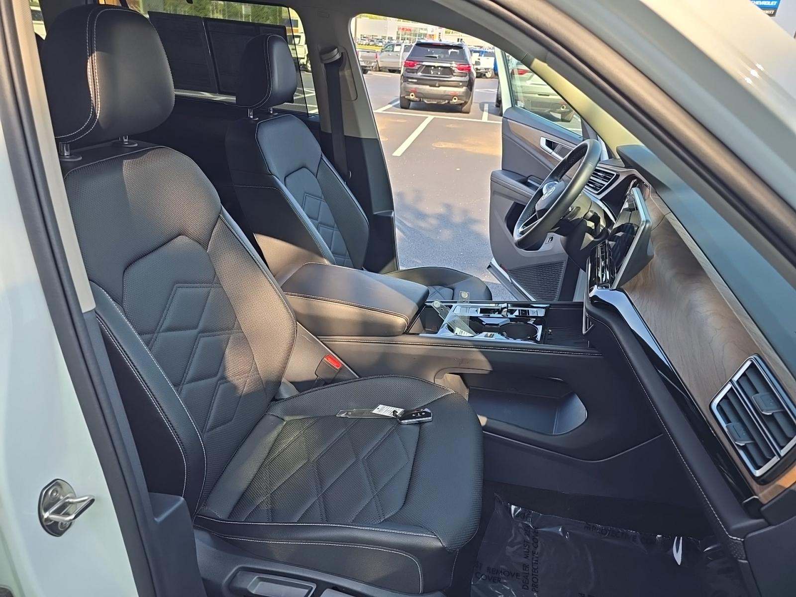 2025 Volkswagen Atlas 2.0T SE FWD