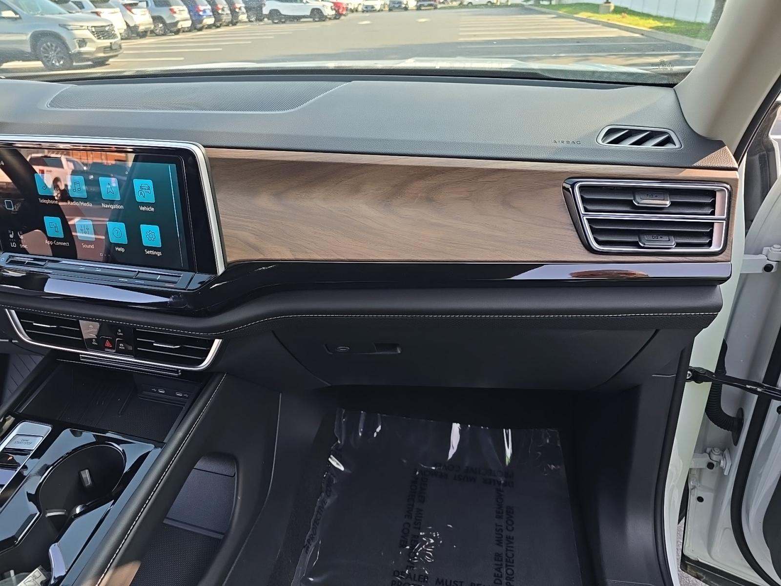 2025 Volkswagen Atlas 2.0T SE FWD