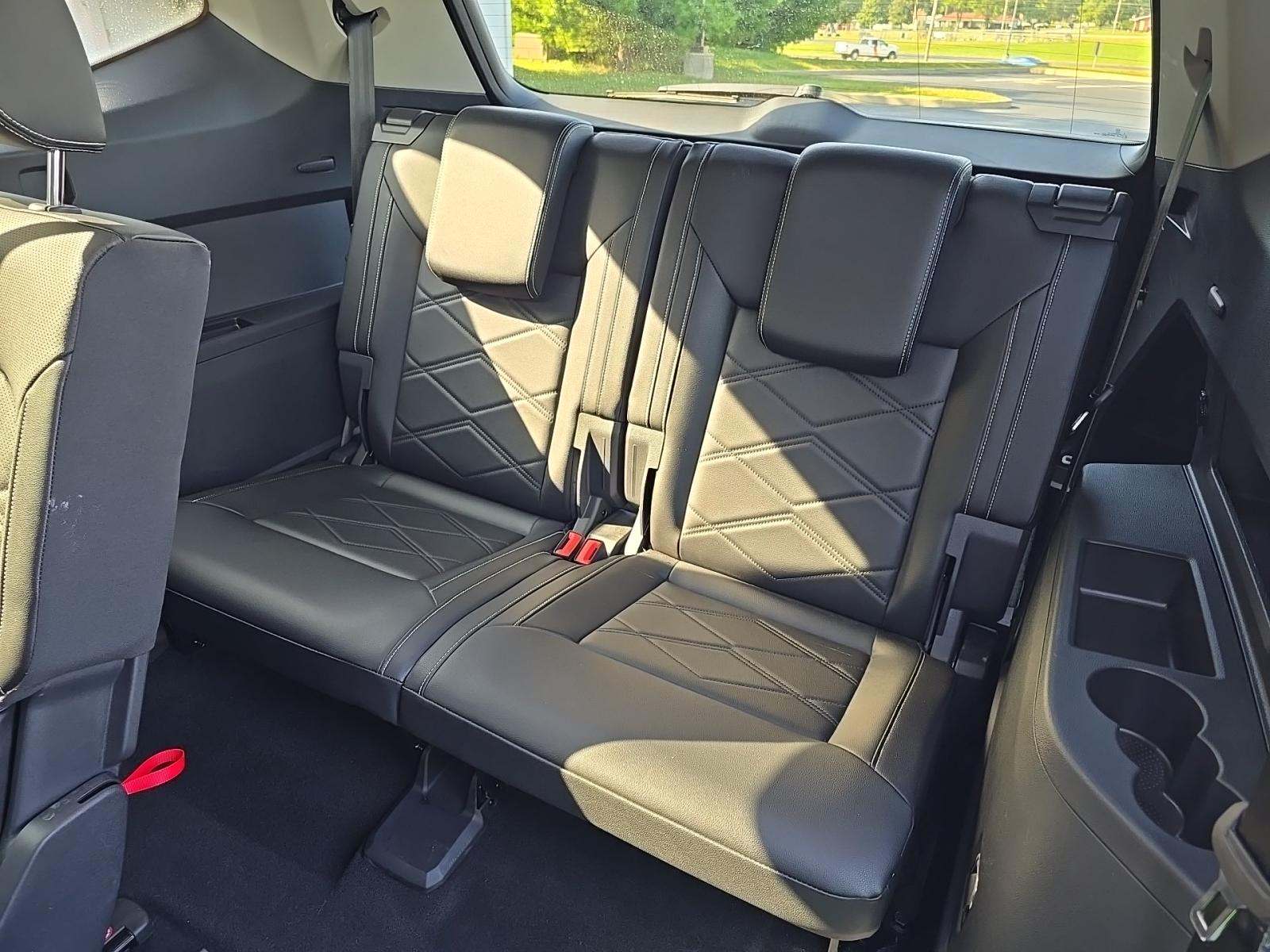 2025 Volkswagen Atlas 2.0T SE FWD