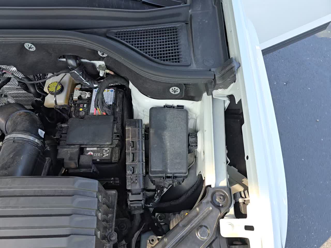 2025 Volkswagen Atlas 2.0T SE FWD