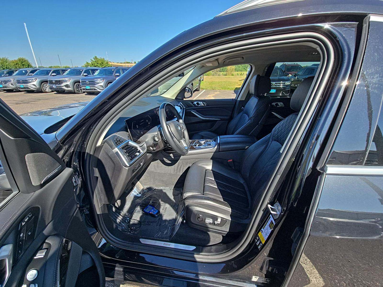 2023 BMW X7 xDrive40i AWD