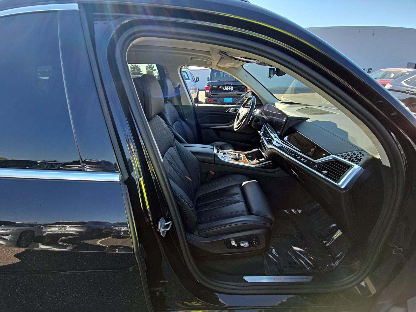 2023 BMW X7 xDrive40i AWD