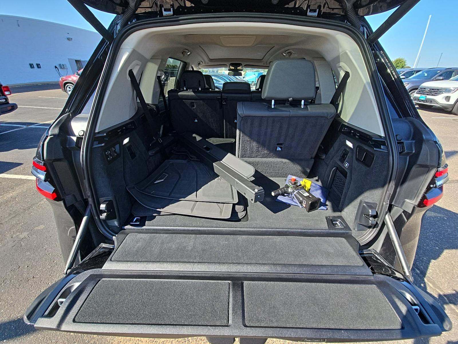 2023 BMW X7 xDrive40i AWD