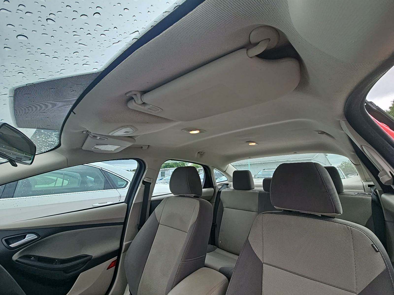 2014 Ford Focus SE FWD