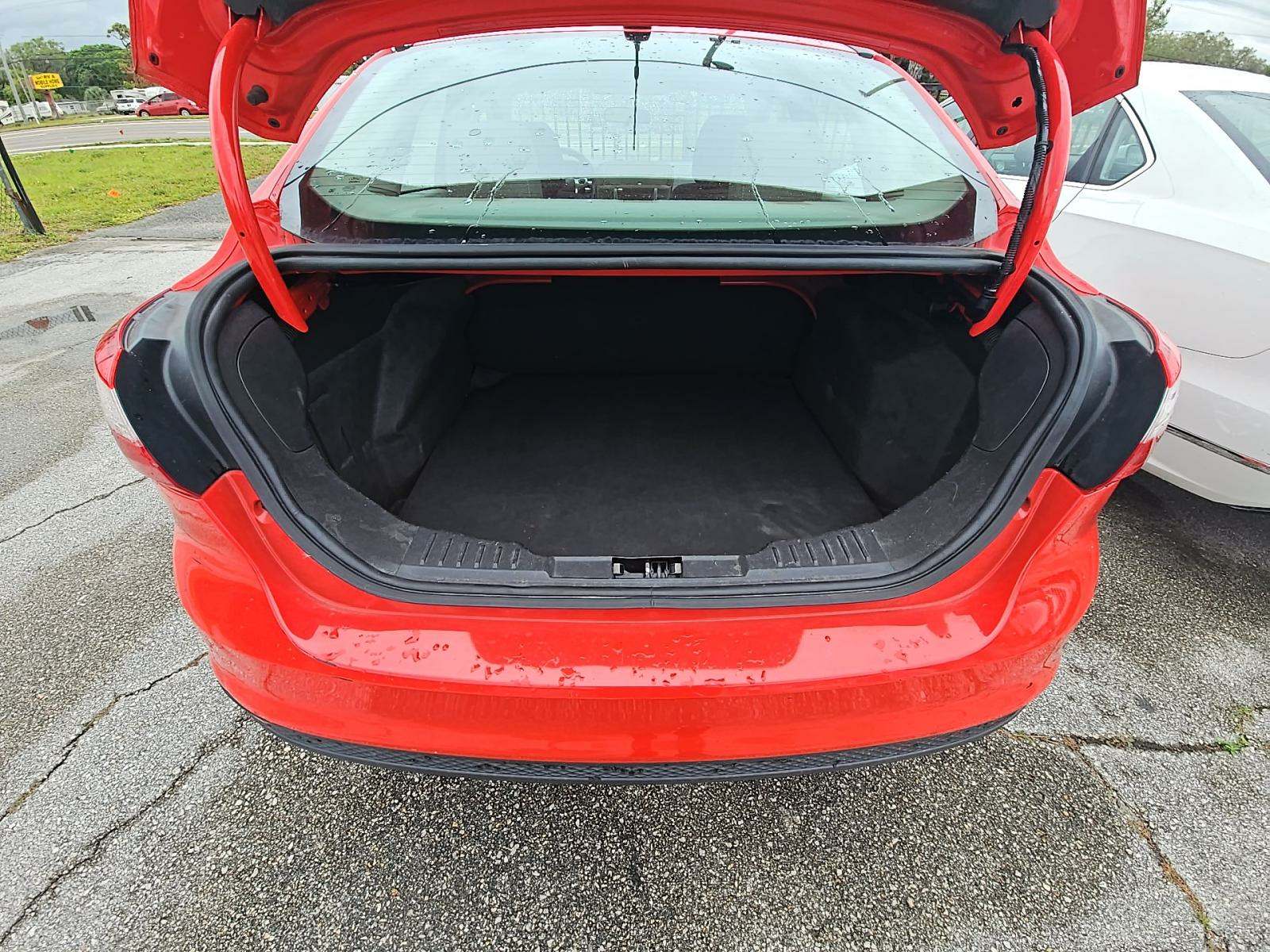 2014 Ford Focus SE FWD