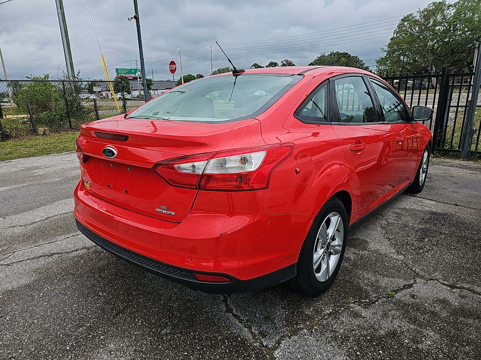 2014 Ford Focus SE FWD