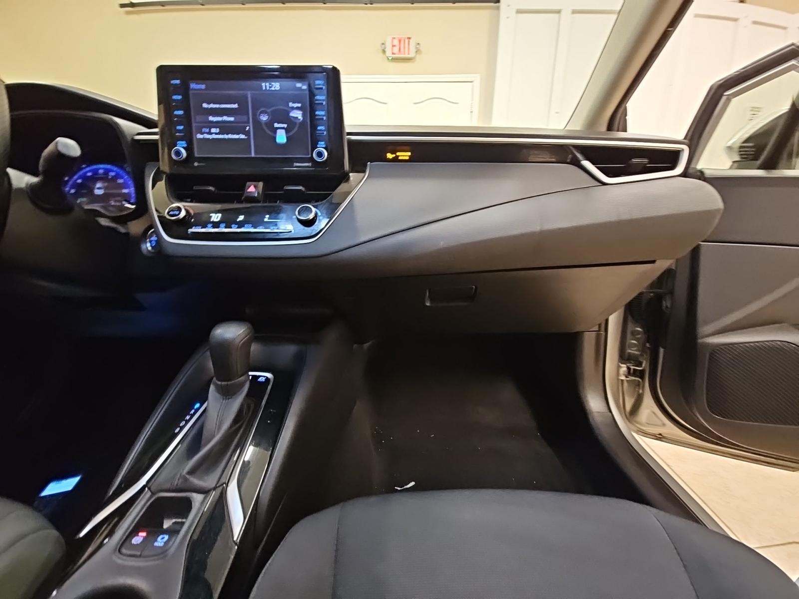 2022 Toyota Corolla Hybrid LE FWD