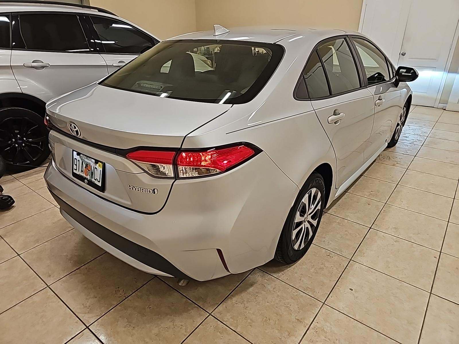 2022 Toyota Corolla Hybrid LE FWD