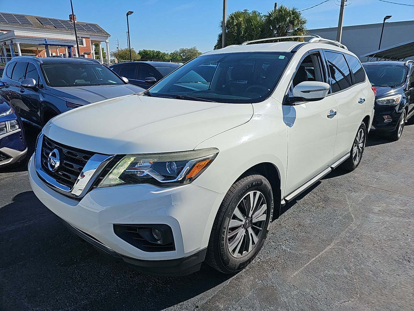 2017 Nissan Pathfinder S FWD