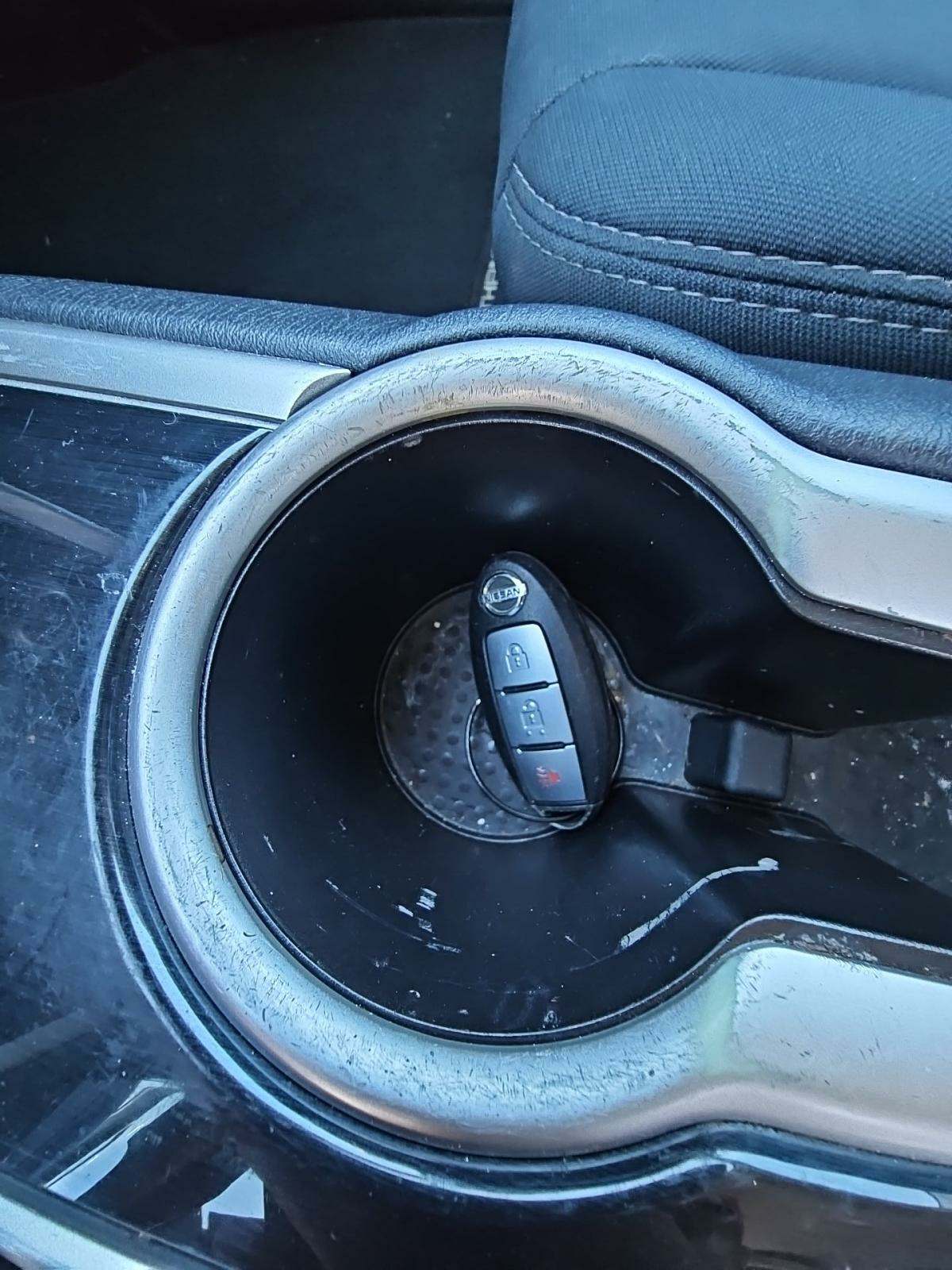 2017 Nissan Pathfinder S FWD