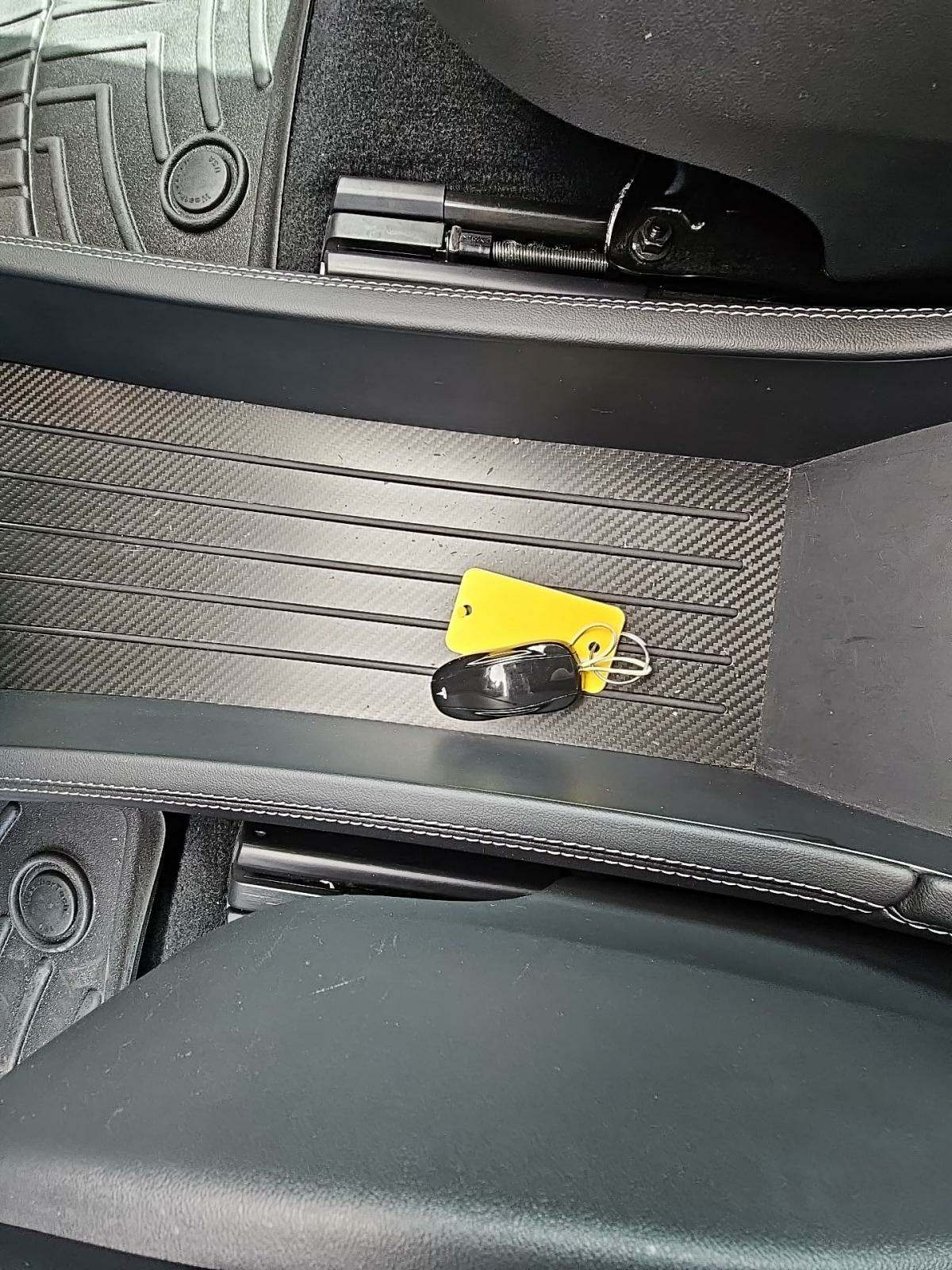 2015 Tesla Model S 60 RWD