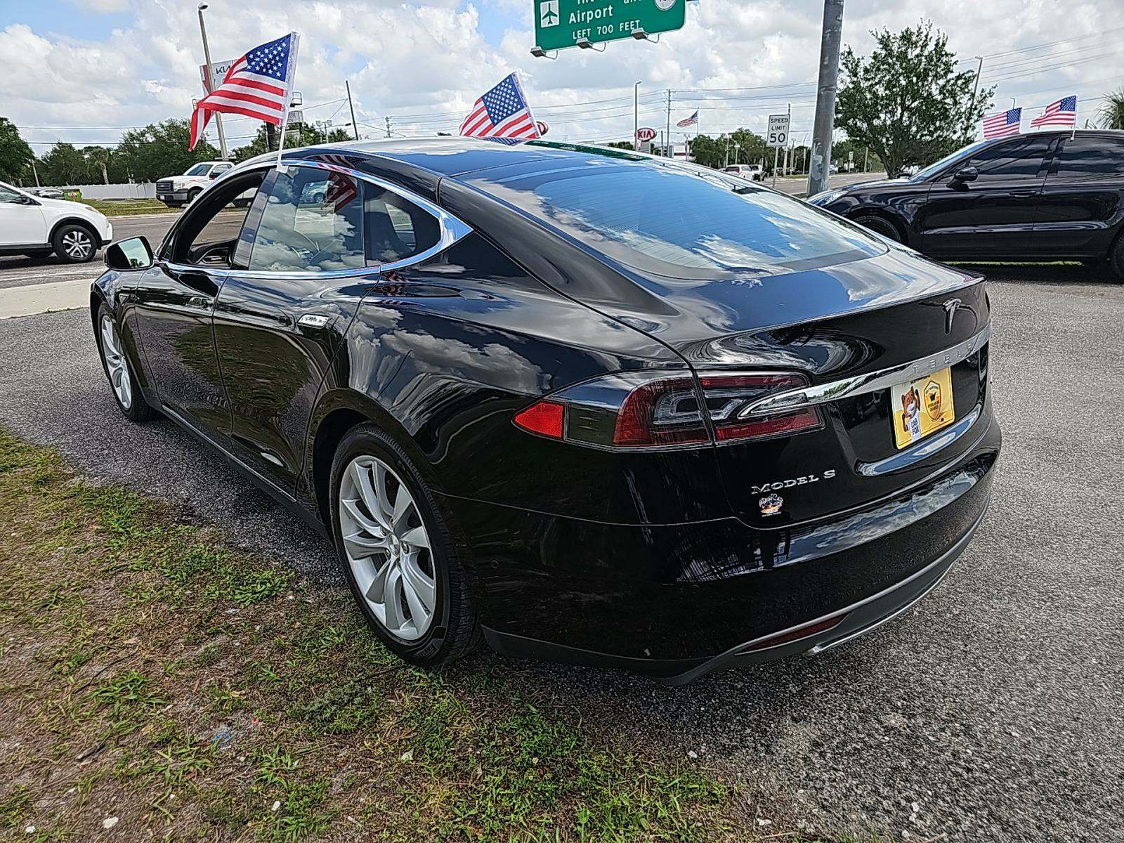 2015 Tesla Model S 60 RWD