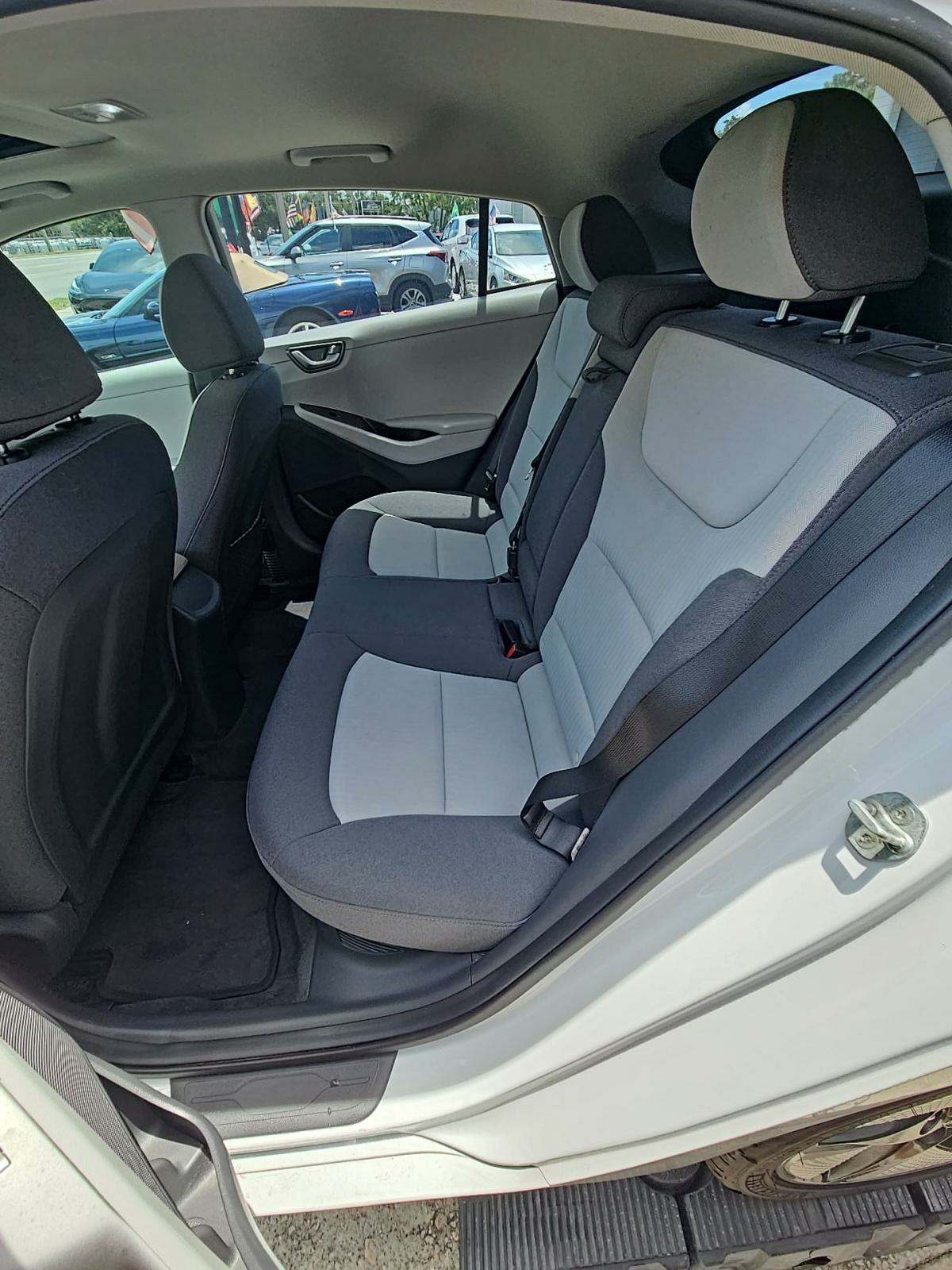 2020 Hyundai Ioniq Hybrid SEL FWD