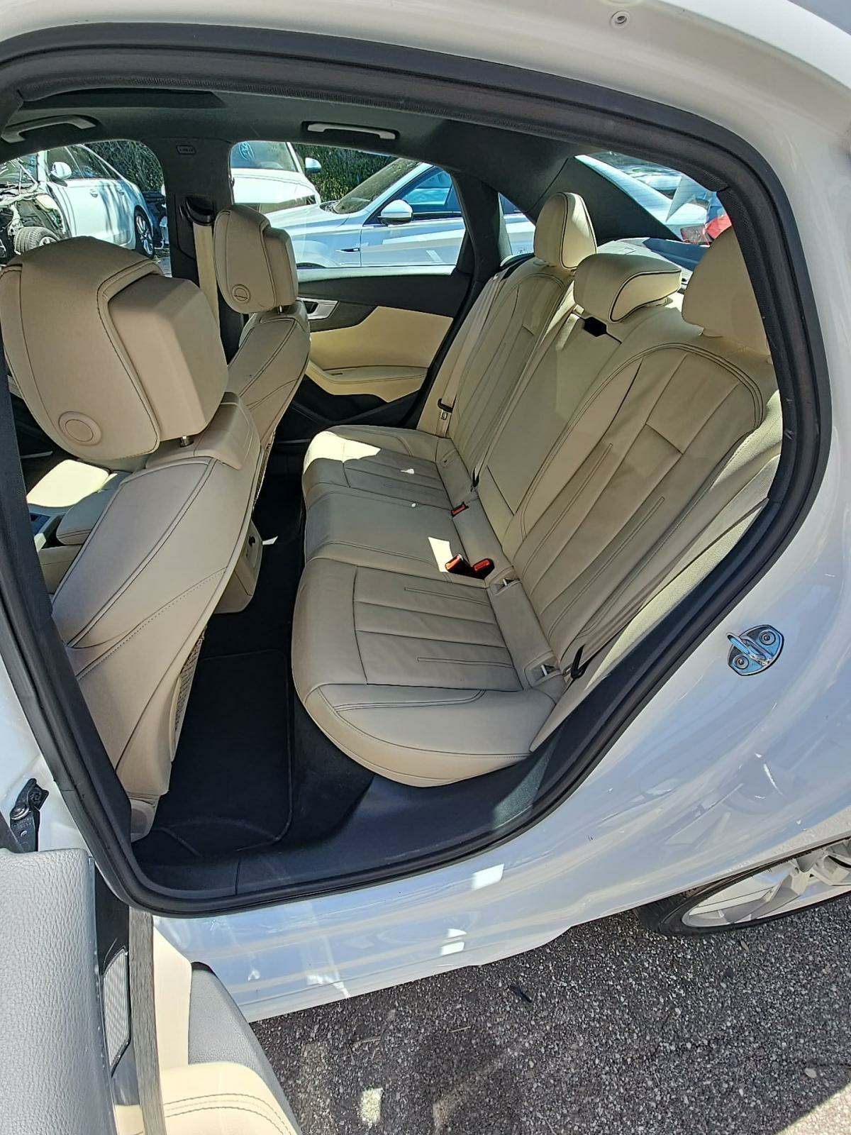 2023 Audi A4 Sedan Progressiv AWD