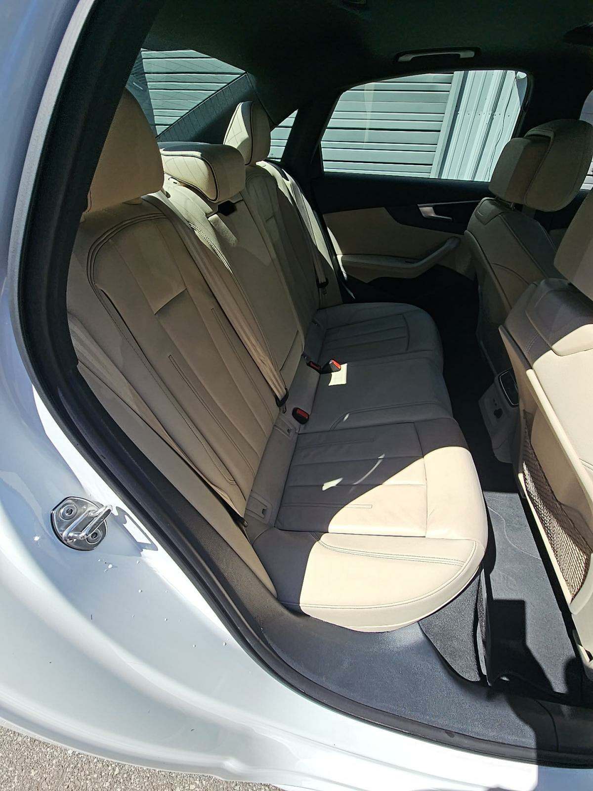 2023 Audi A4 Sedan Progressiv AWD