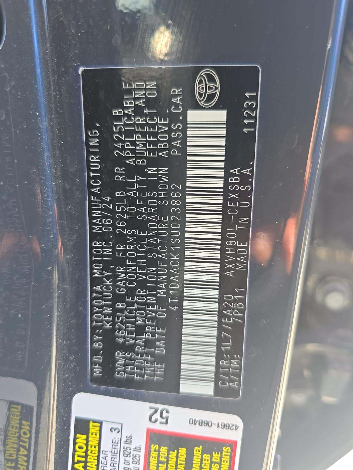 2025 Toyota Camry SE FWD