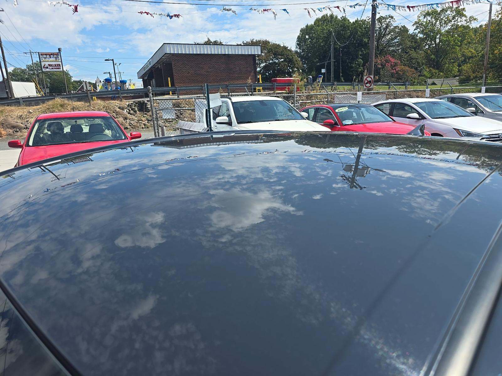 2025 Toyota Camry SE FWD