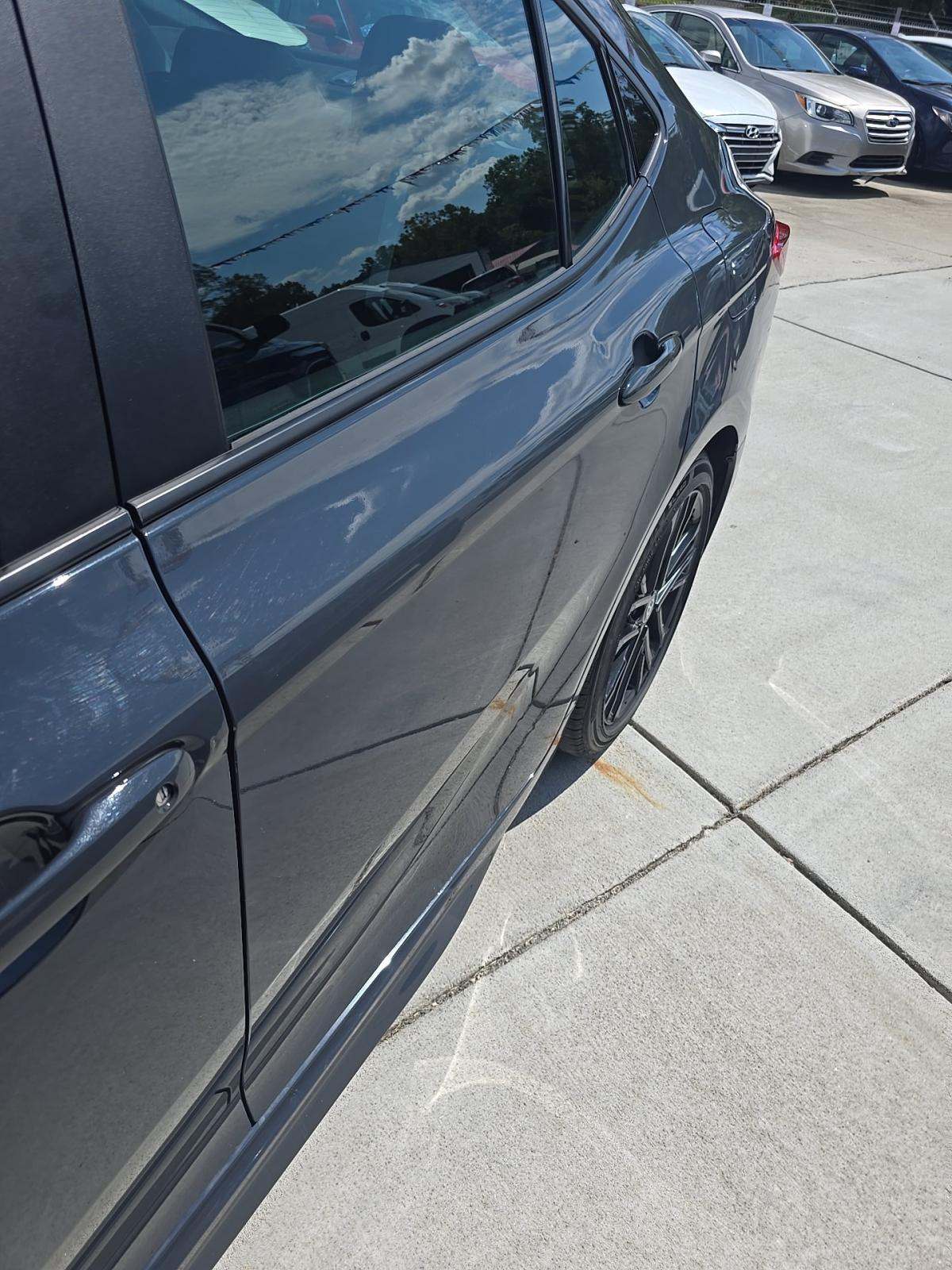 2025 Toyota Camry SE FWD