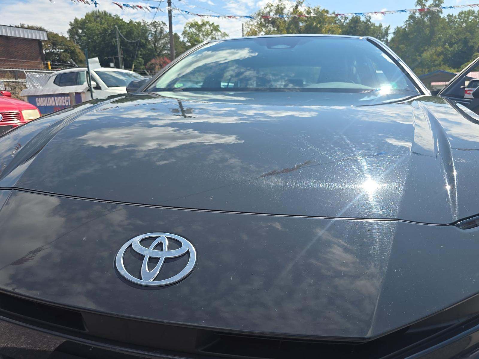 2025 Toyota Camry SE FWD