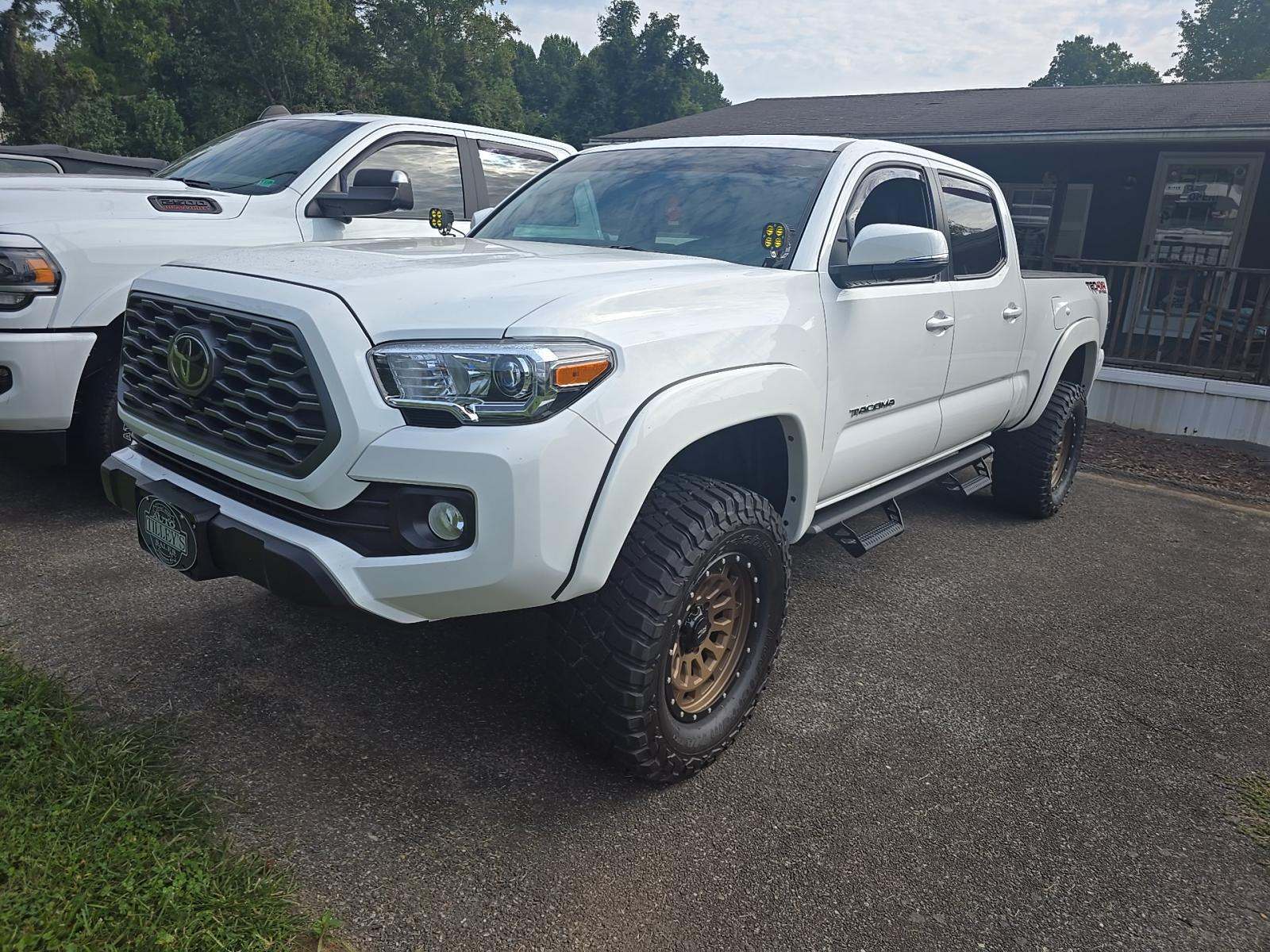 2023 Toyota Tacoma TRD Off-Road AWD