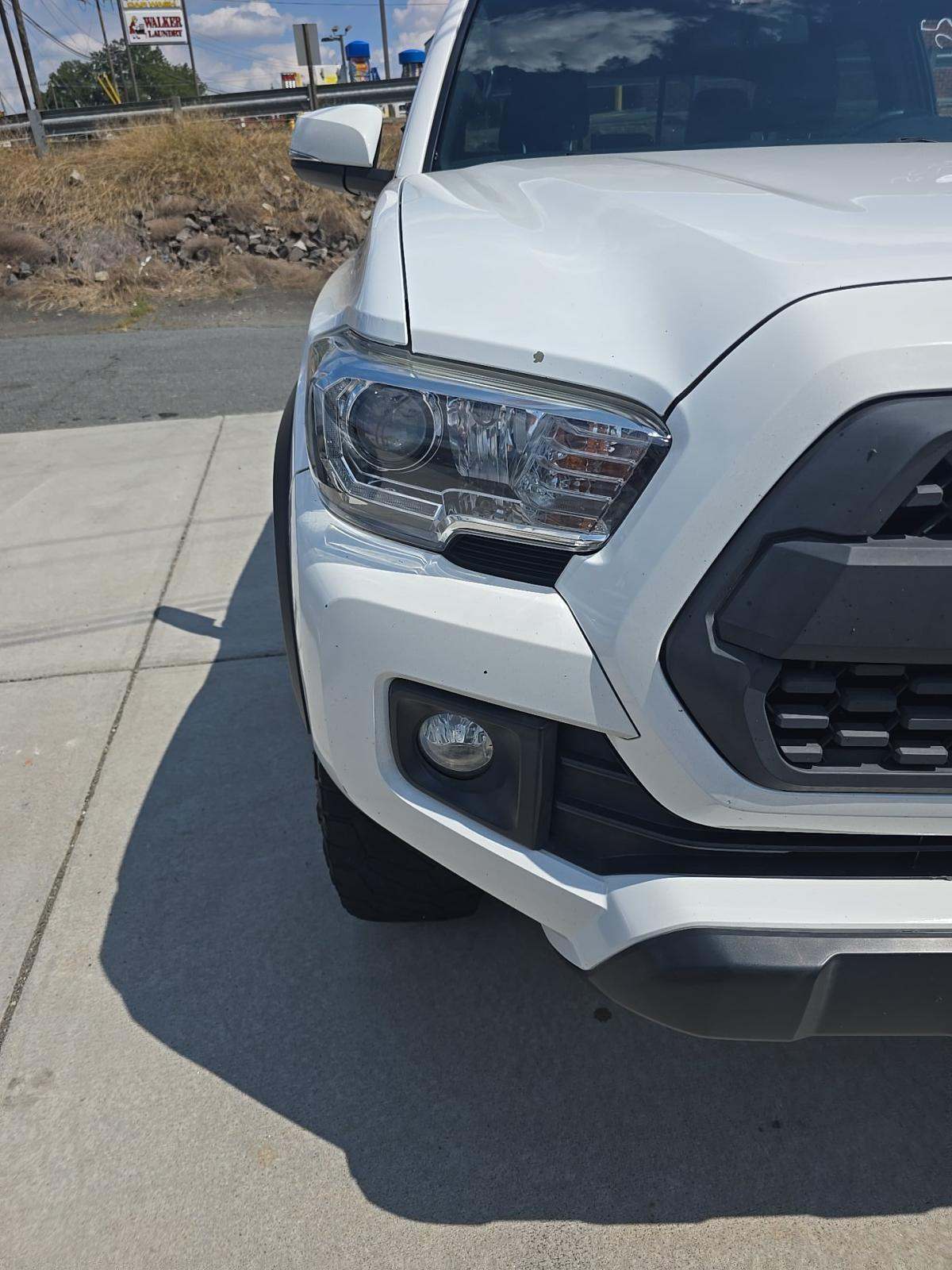 2017 Toyota Tacoma TRD Off-Road AWD