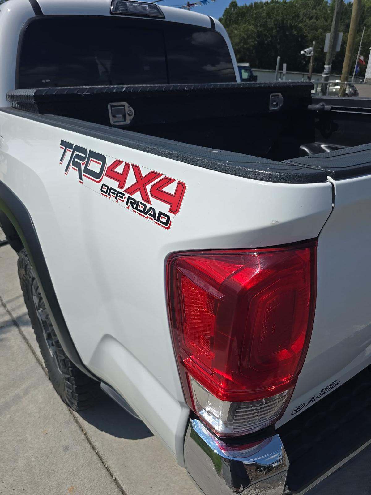 2017 Toyota Tacoma TRD Off-Road AWD