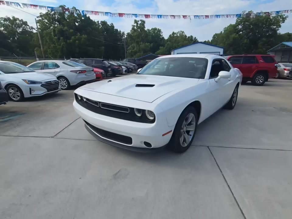 2019 Dodge Challenger SXT RWD