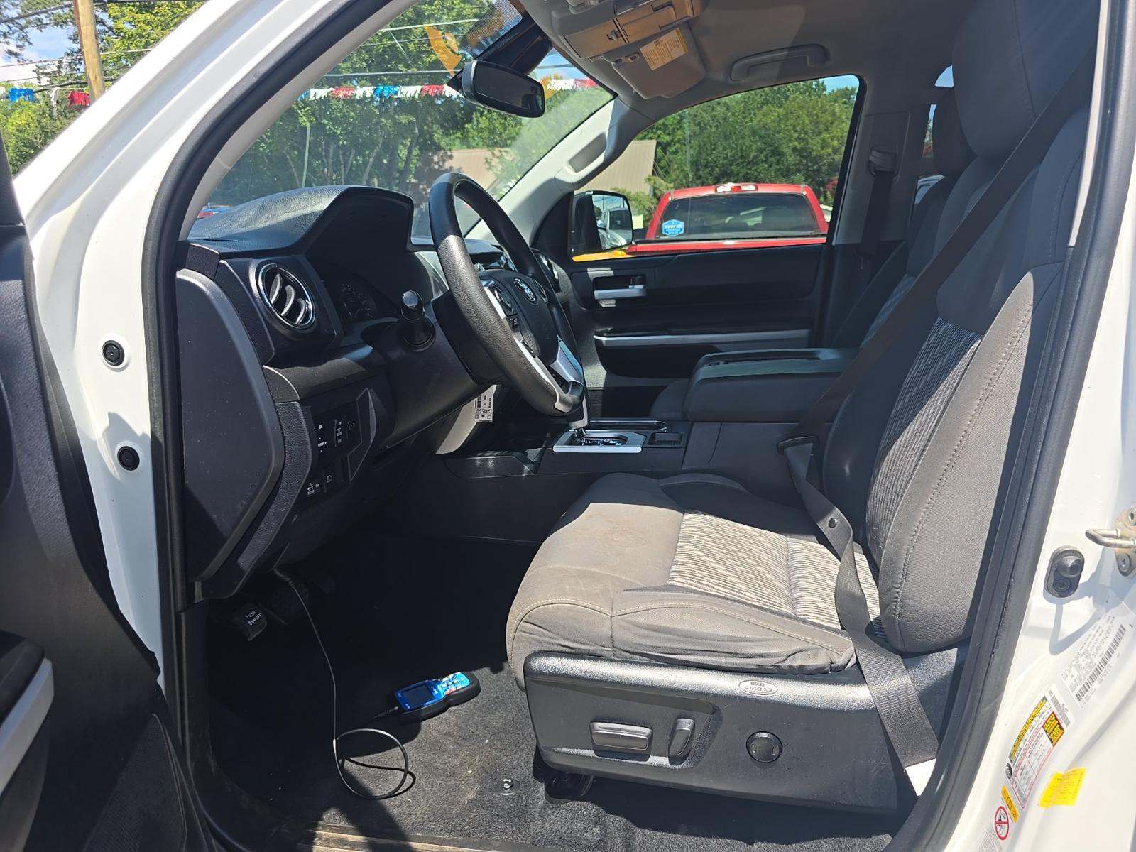 2019 Toyota Tundra SR5 AWD