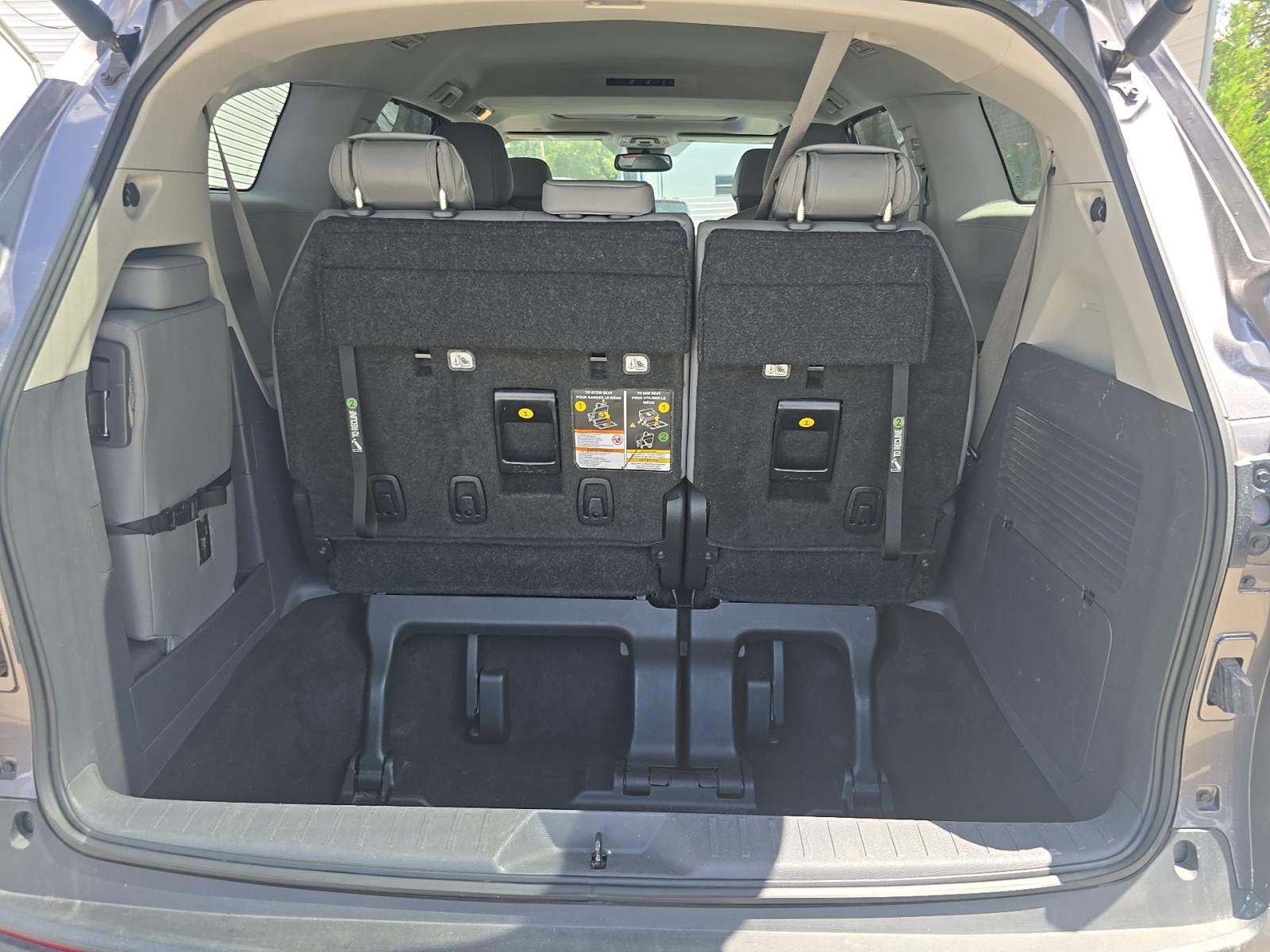 2023 Toyota Sienna XLE FWD