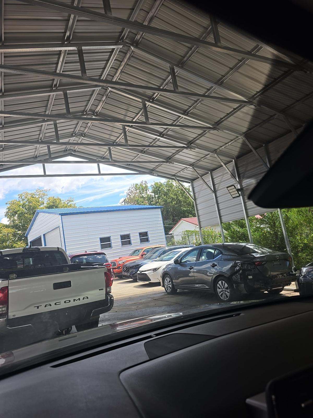 2023 Toyota Sienna XLE FWD