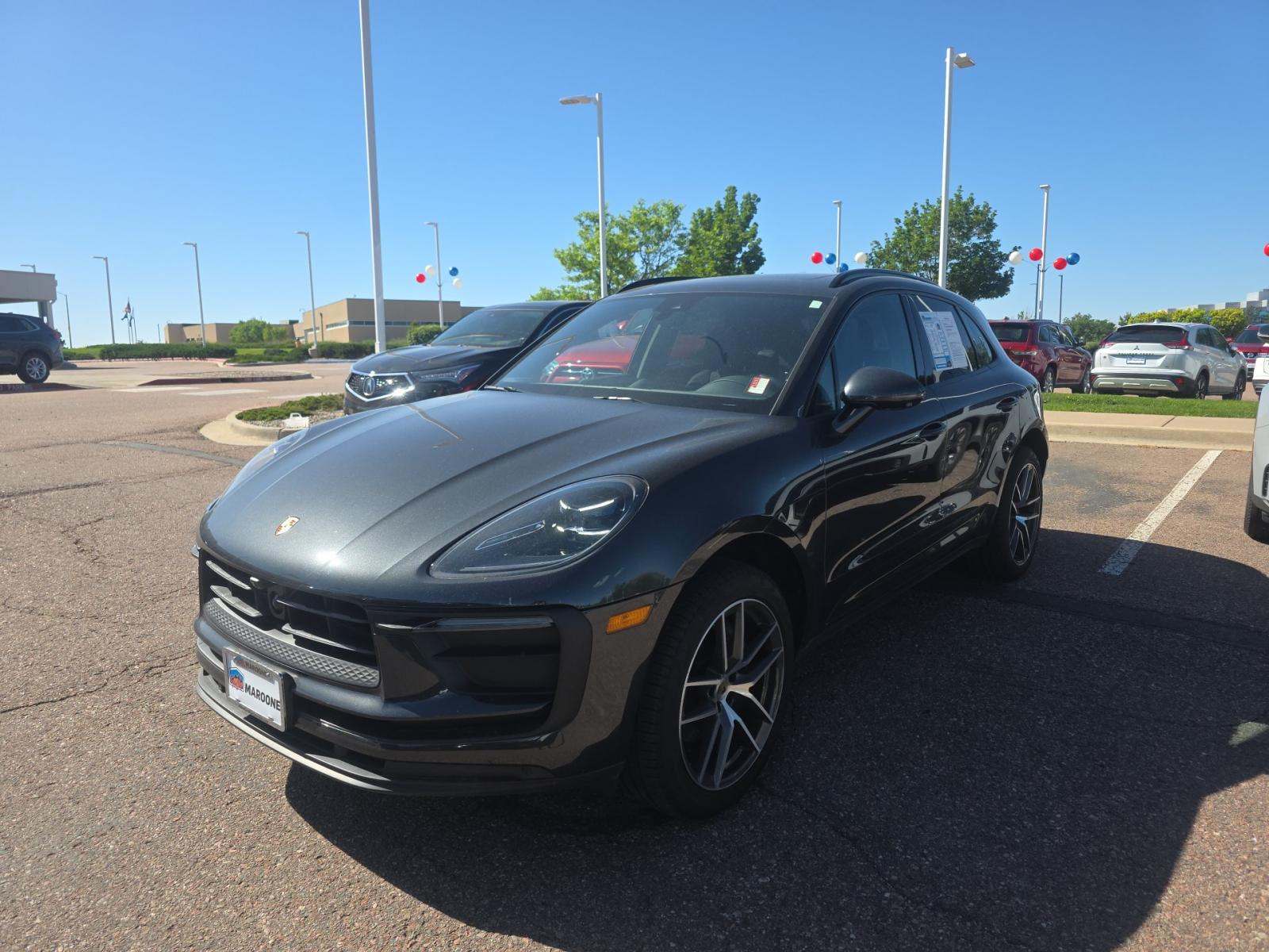2024 Porsche Macan Base AWD