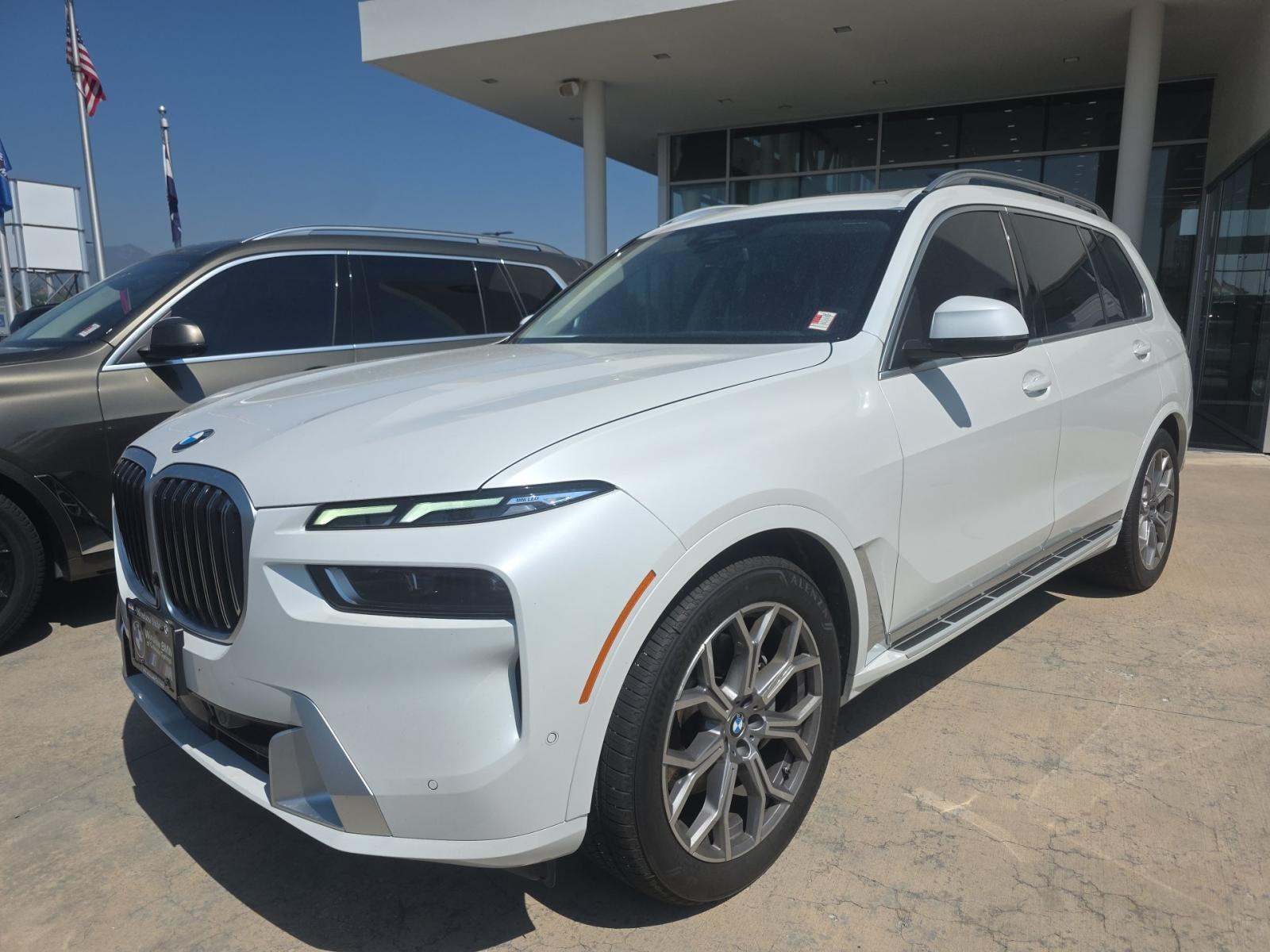 2025 BMW X7 xDrive40i AWD