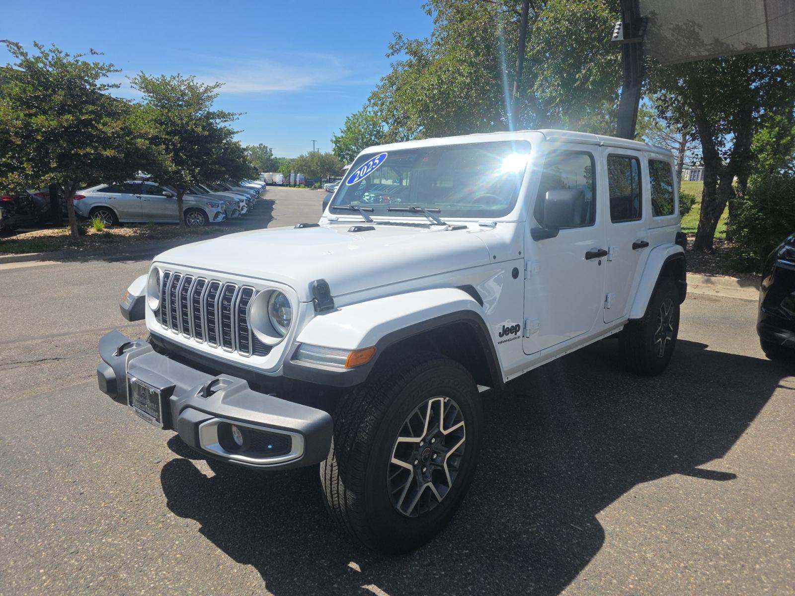 2025 Jeep Wrangler Sahara AWD
