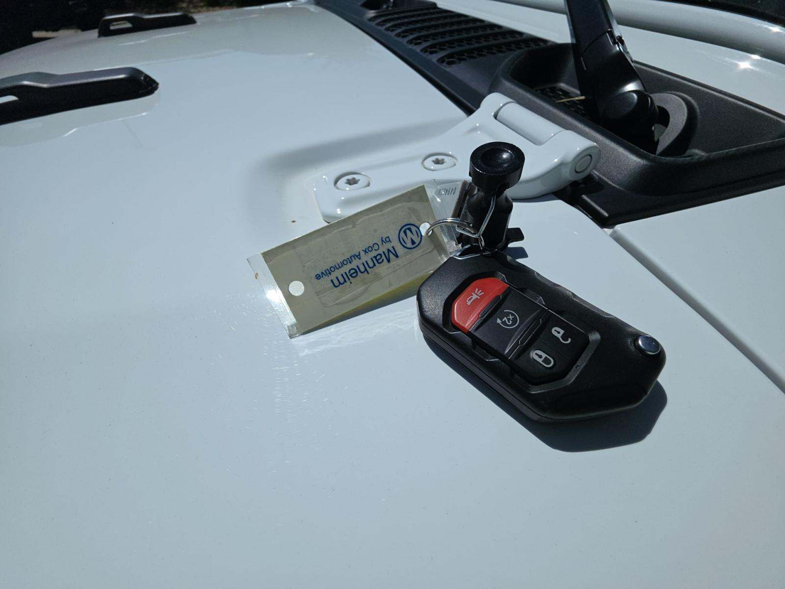 2025 Jeep Wrangler Sahara AWD
