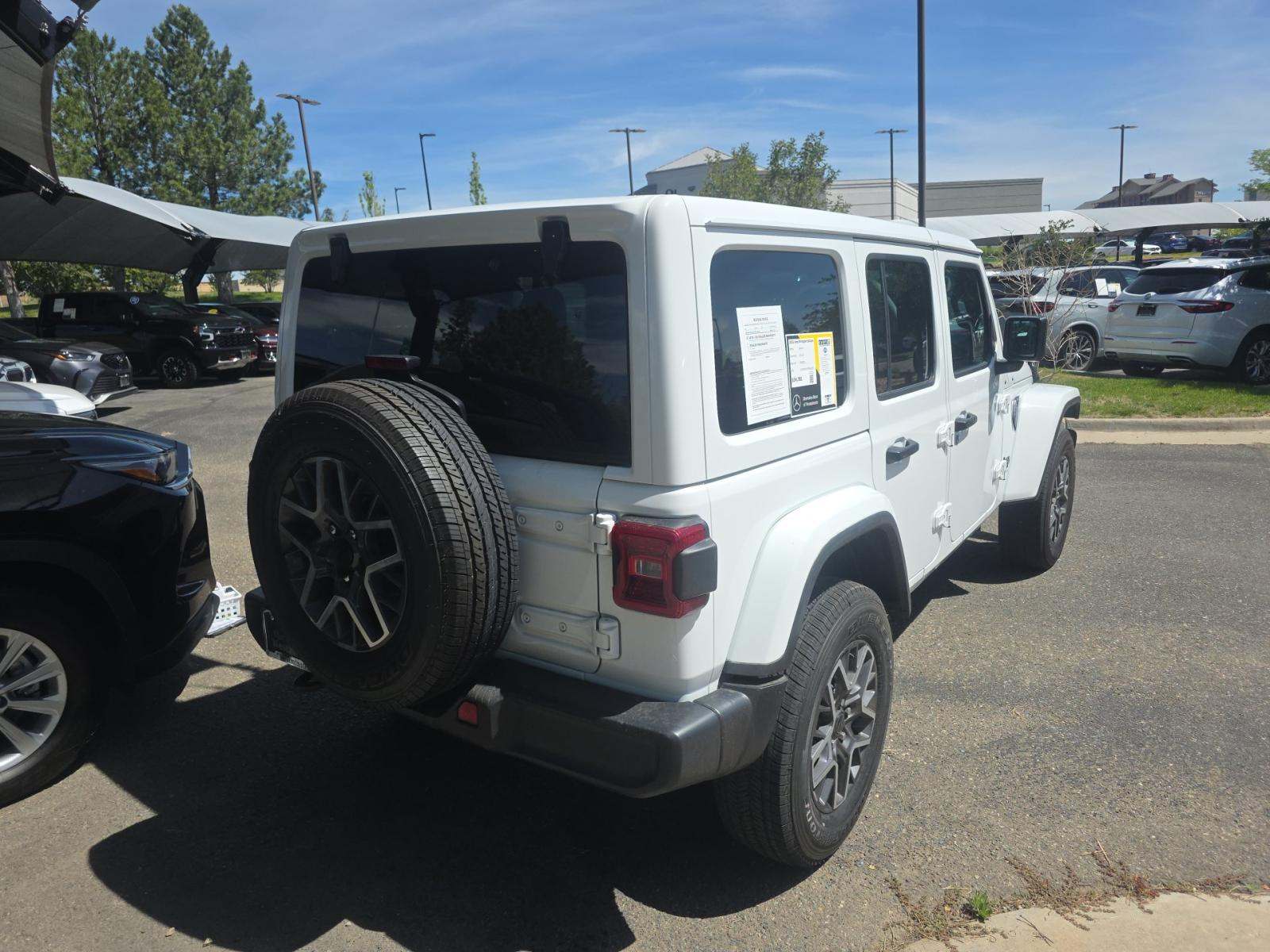 2025 Jeep Wrangler Sahara AWD