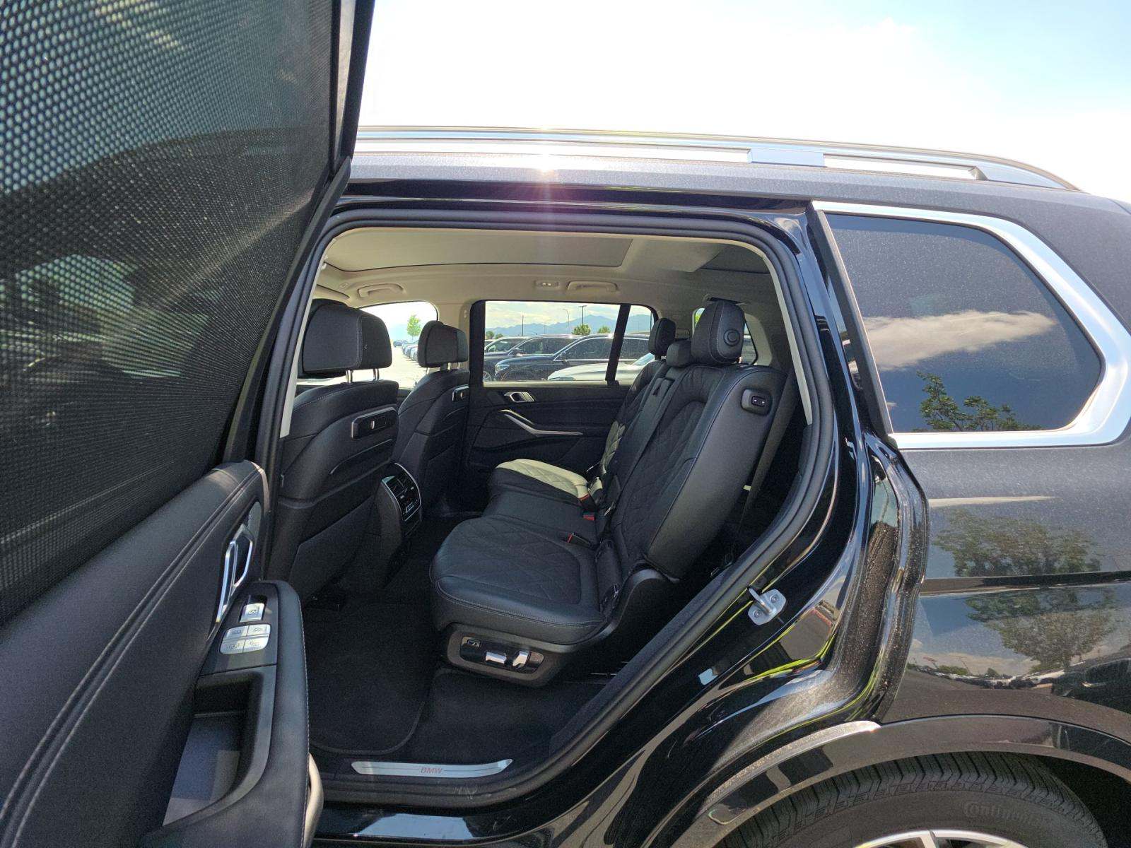 2025 BMW X7 xDrive40i AWD