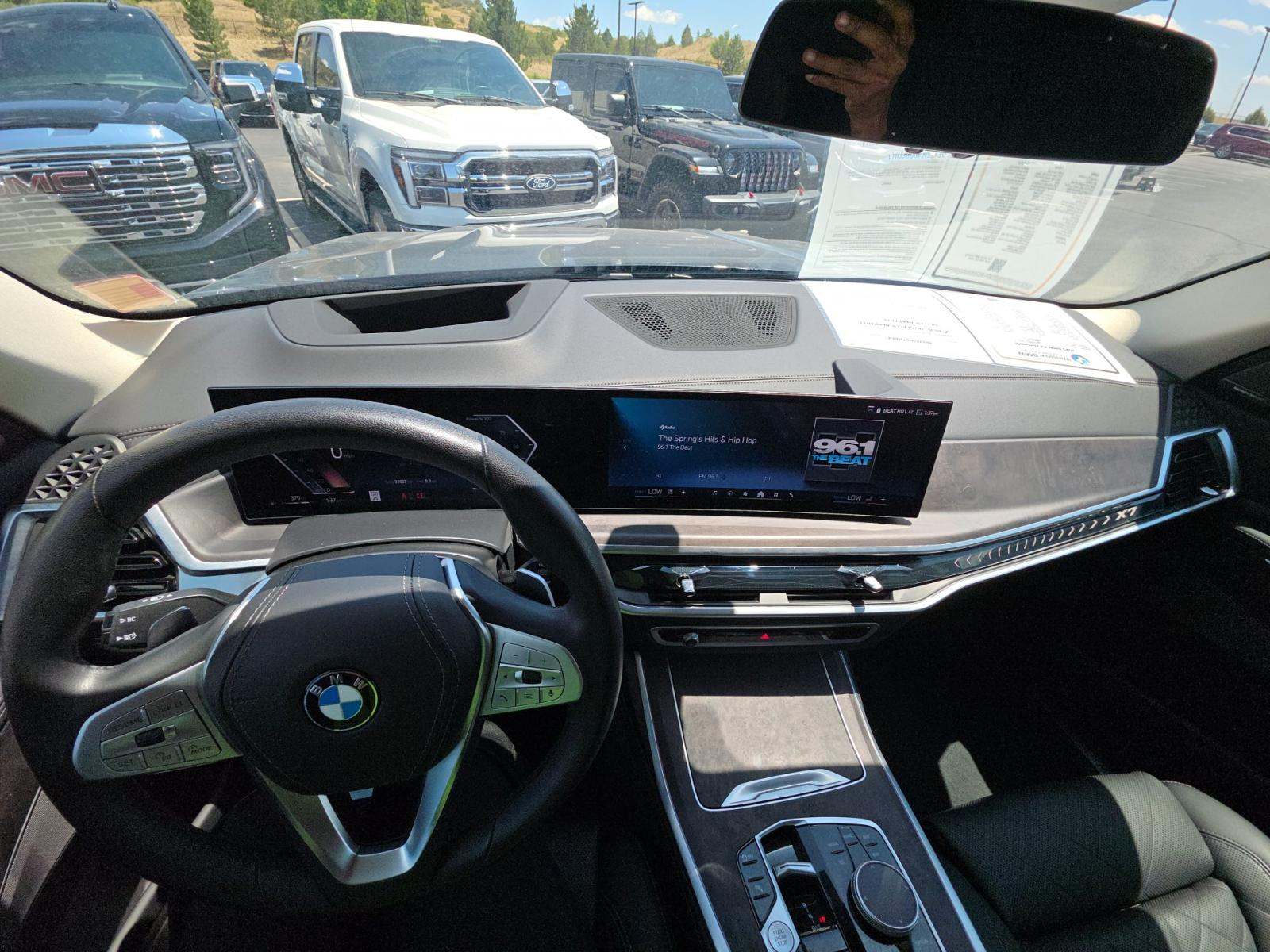 2025 BMW X7 xDrive40i AWD