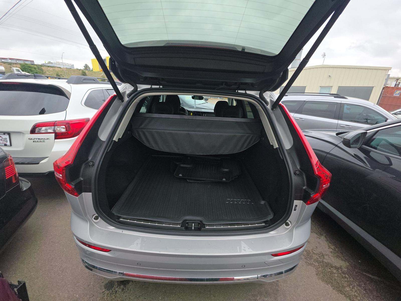 2023 Volvo XC60 B5 Plus AWD