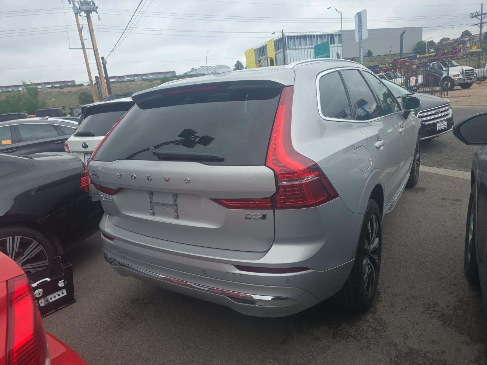 2023 Volvo XC60 B5 Plus AWD