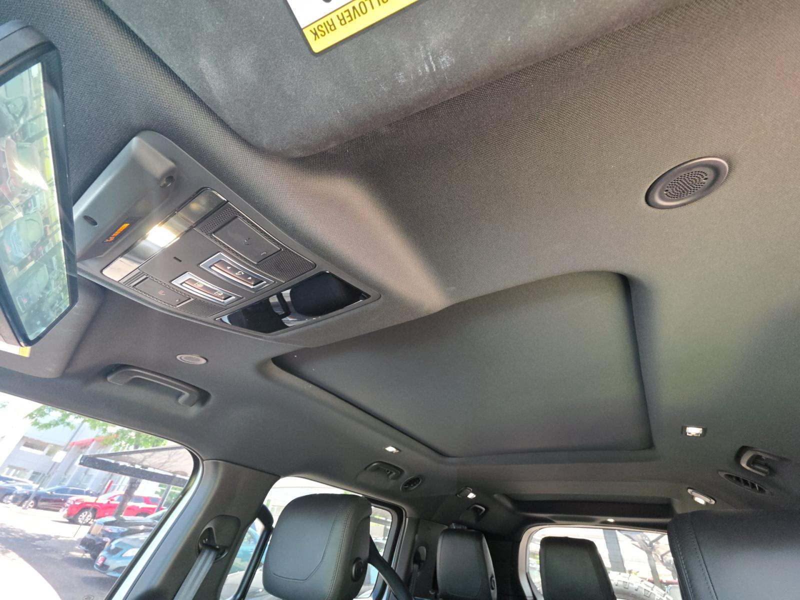 2024 Land Rover Defender 130 Outbound AWD